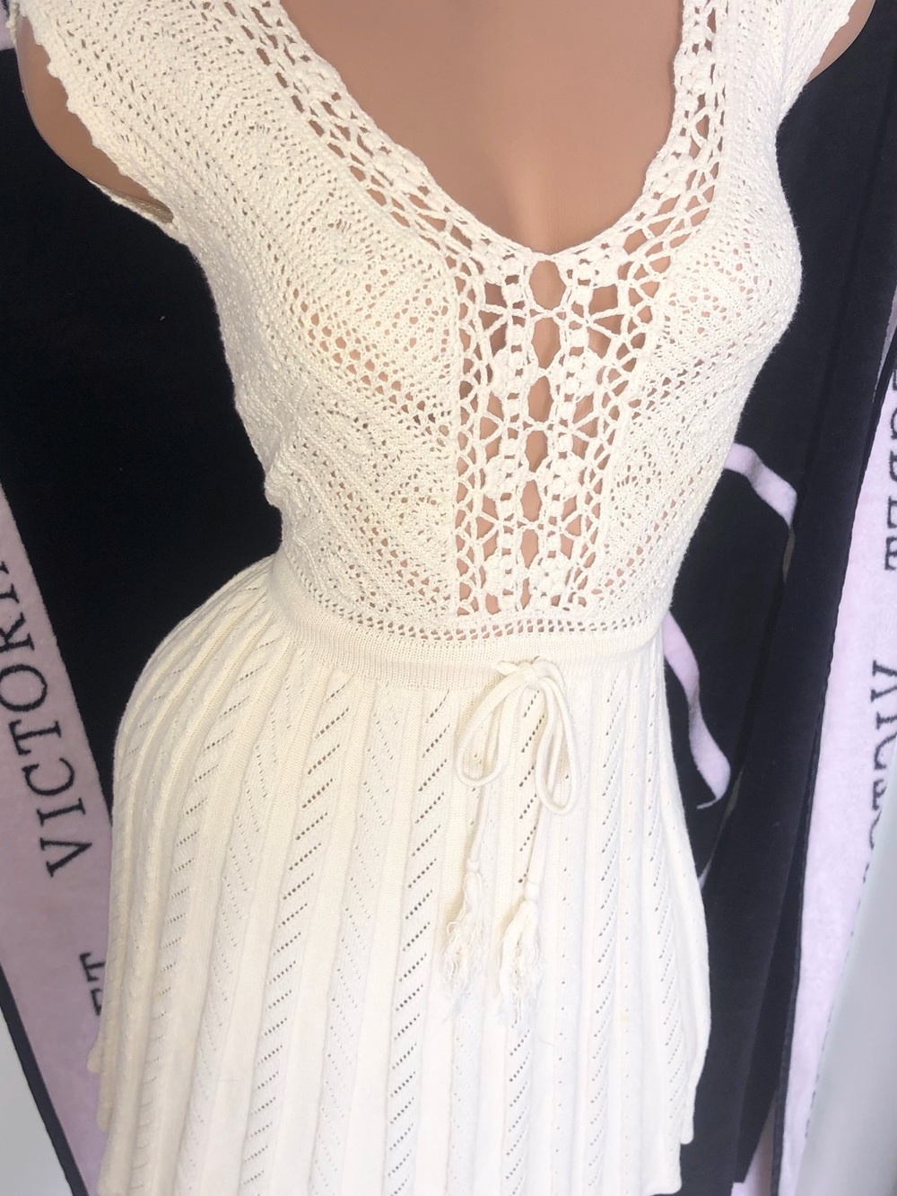 Victoria’s Secret Moda Int’l  Knit V-Neck Cream Dress with Drawstring Waist S